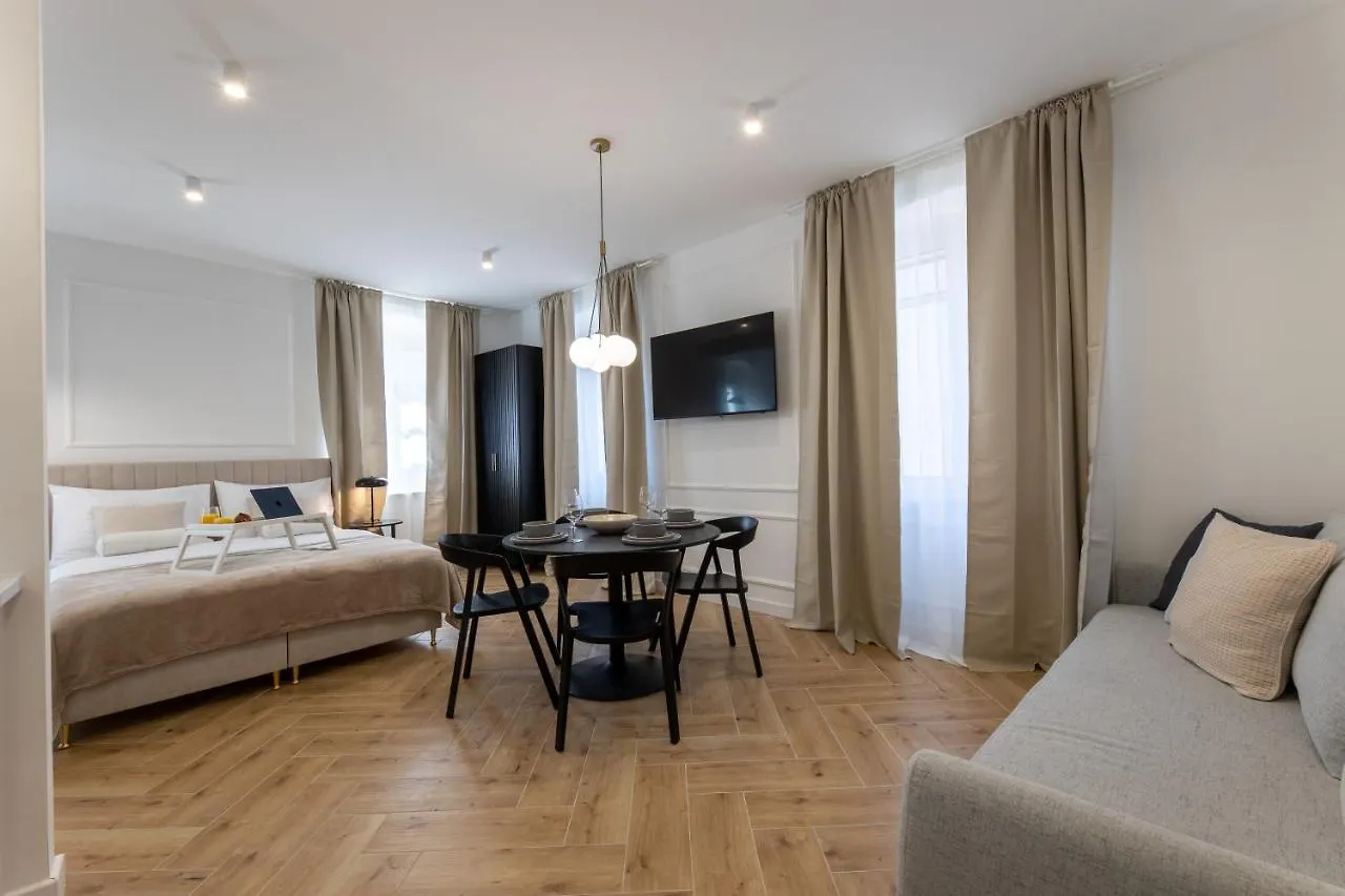 Palace Luxury Suites Split 0*,