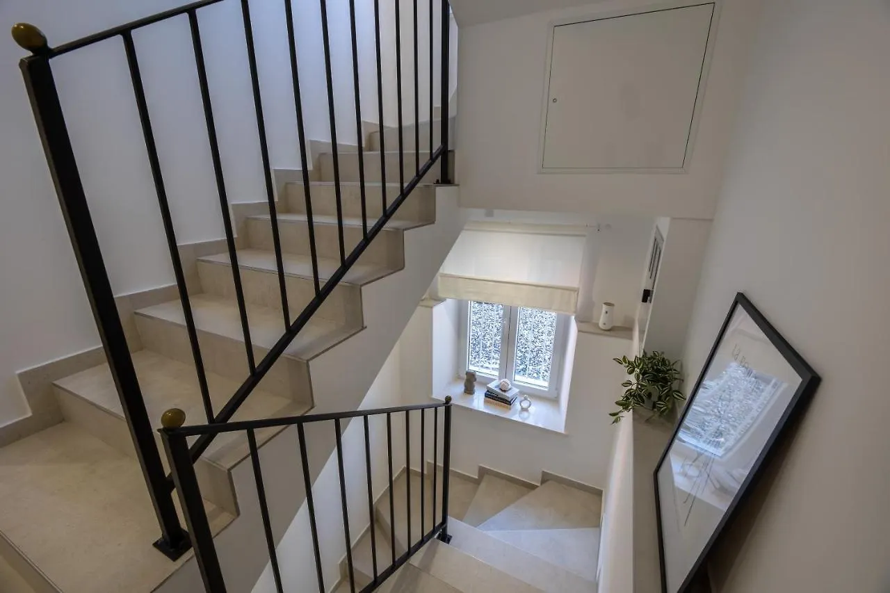 Palace Luxury Suites Split Appartement